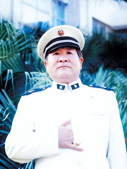 真实的西沙海战:我军英雄在爆炸中汽化,只在舱壁留下人形_刘蕴苍_海军