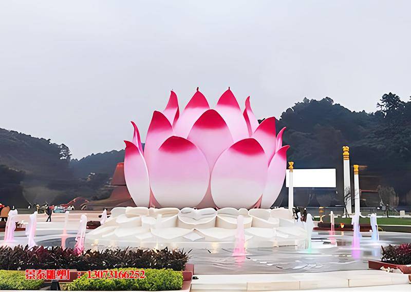 景观不锈钢荷花雕塑为环境增添一份宁静与雅致