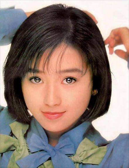 说起童年女神,酒井法子一定有一席之地.