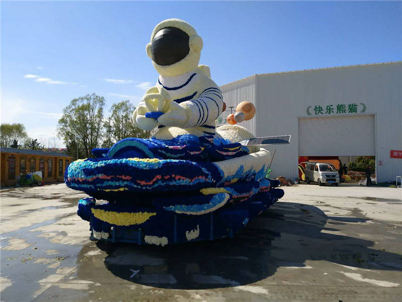 造型奇奇怪怪,景区观光的电动花车,你见过吗?_搜狐汽车_搜狐网