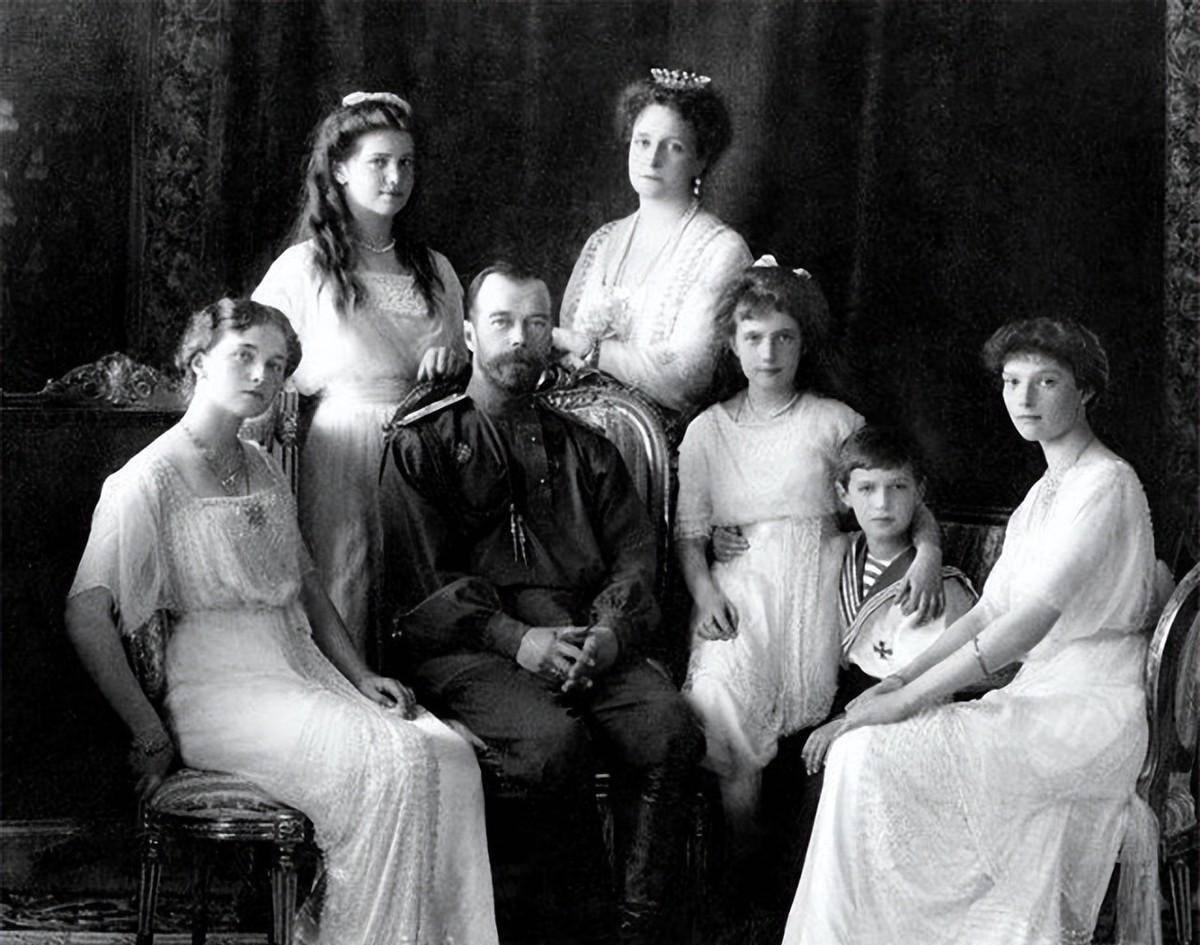 维多利亚女王厌恶生育,亲王说服她连生9胎,血友病传遍欧洲王室_英国
