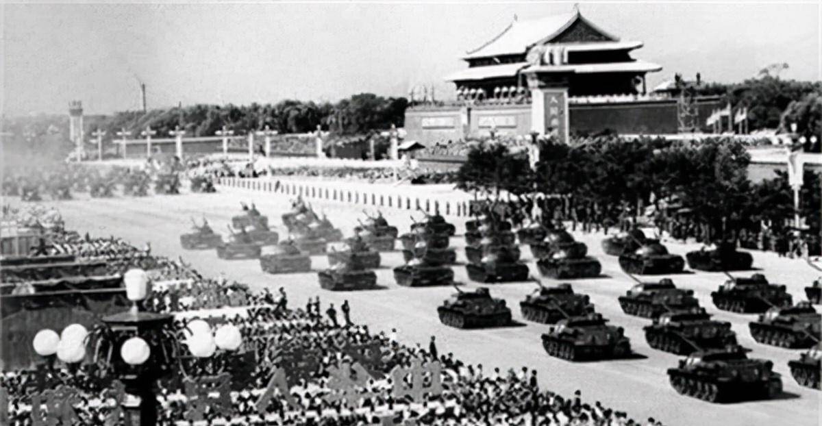 原创1949年10月1日新中国成立的这一天身在广州的老蒋在干什么