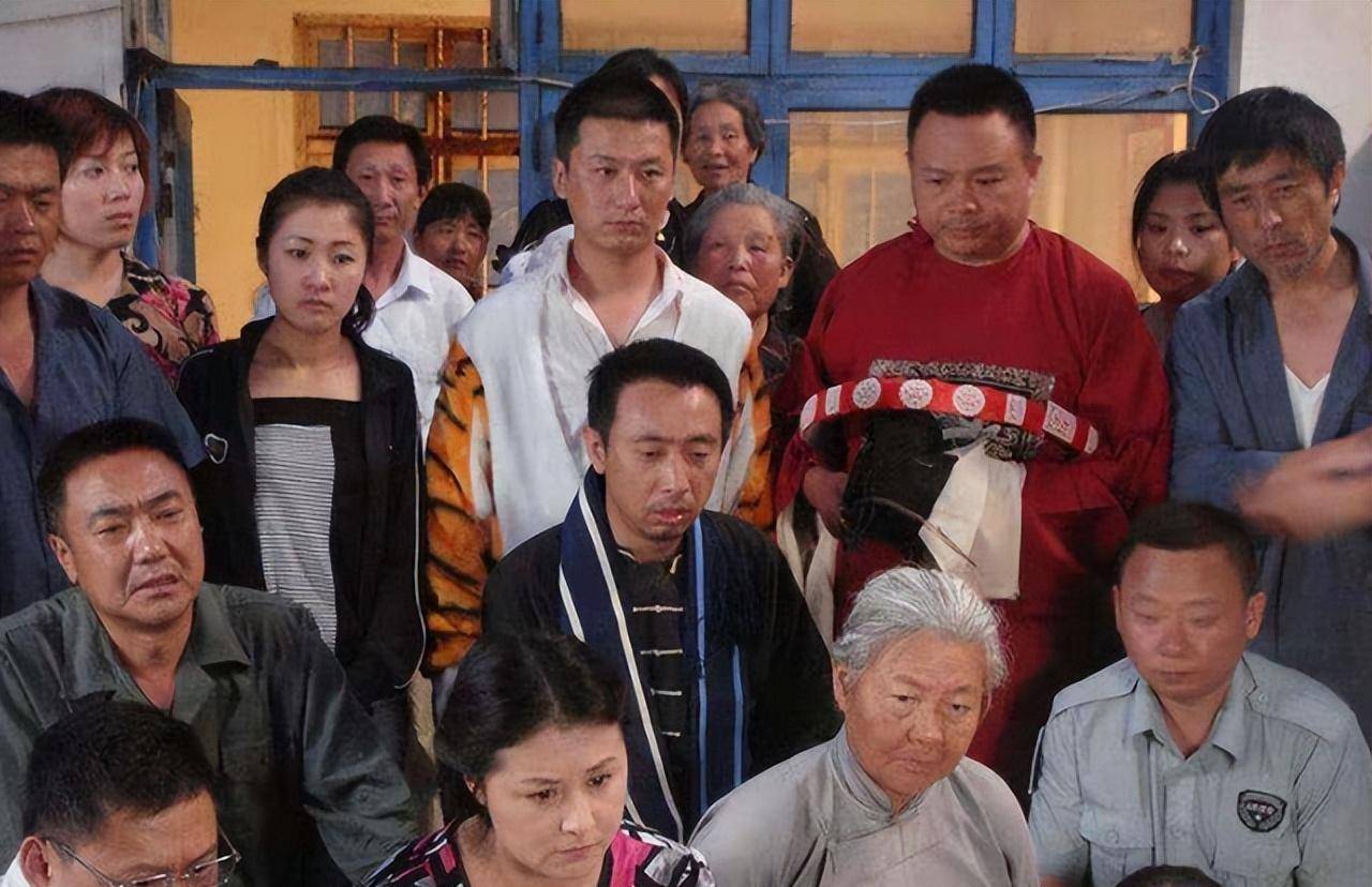 原创山东日照十个农民工开着三轮车横跨半个中国只为参与汶川救灾