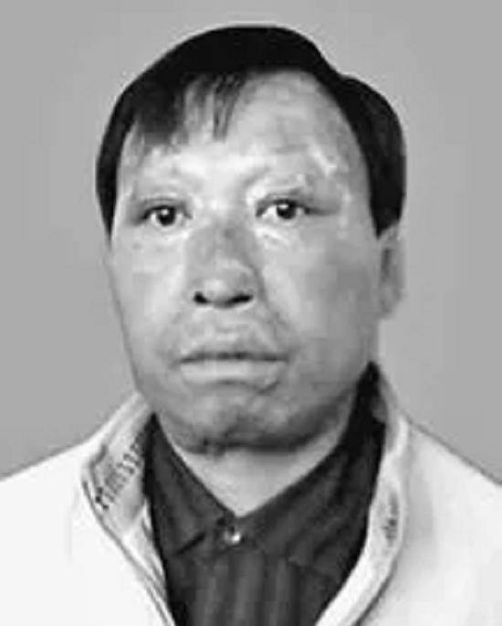 被火烧毁容,老板却人间蒸发,10年后才知感人真相_恩德_孩子_祁维疆