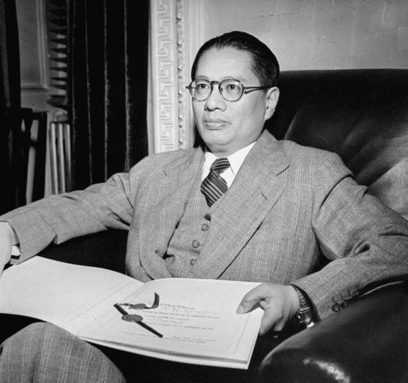 原创宋子文被鸡骨鲠死宋家三姐妹无一出席葬礼留下超百万美元遗产