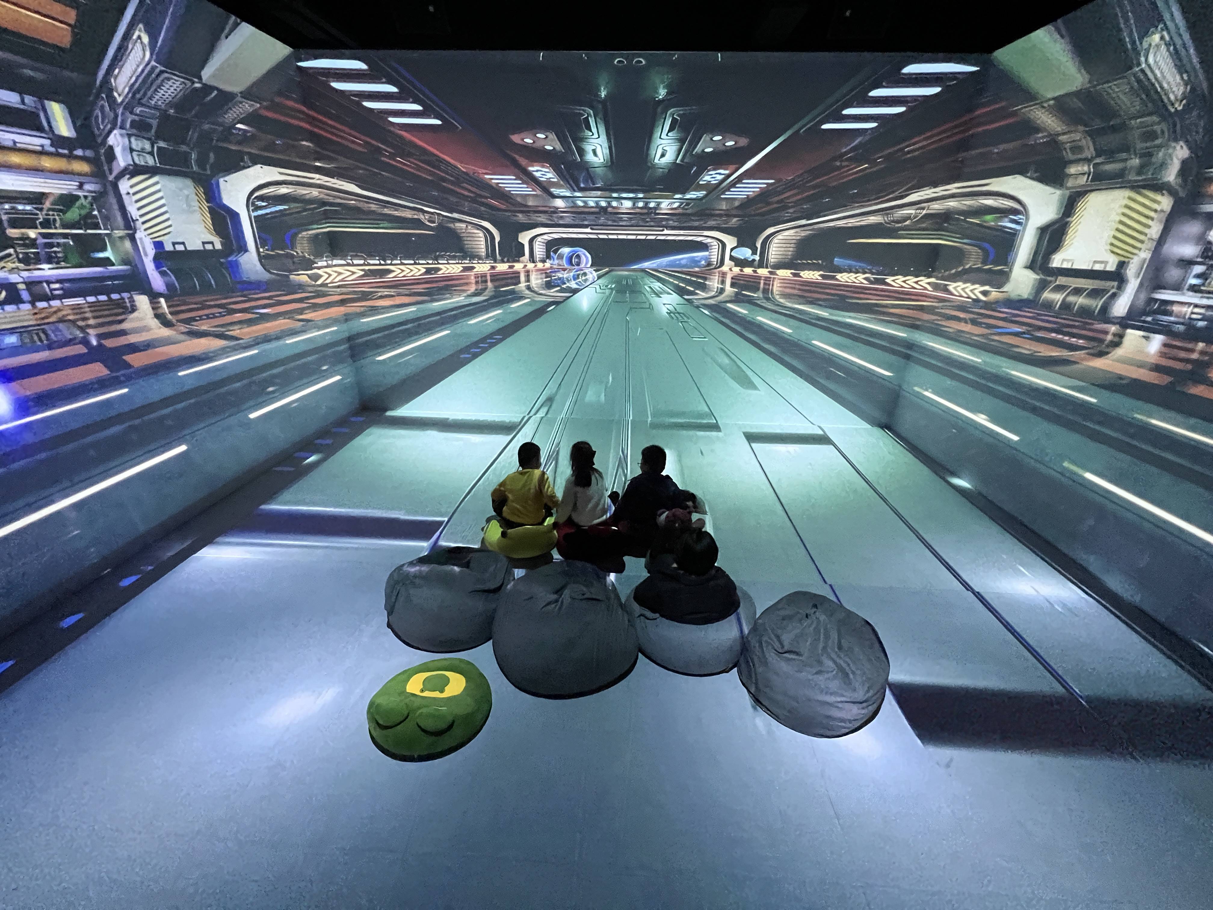 商业新机遇5d裸眼飞行影院的沉浸式合作模式