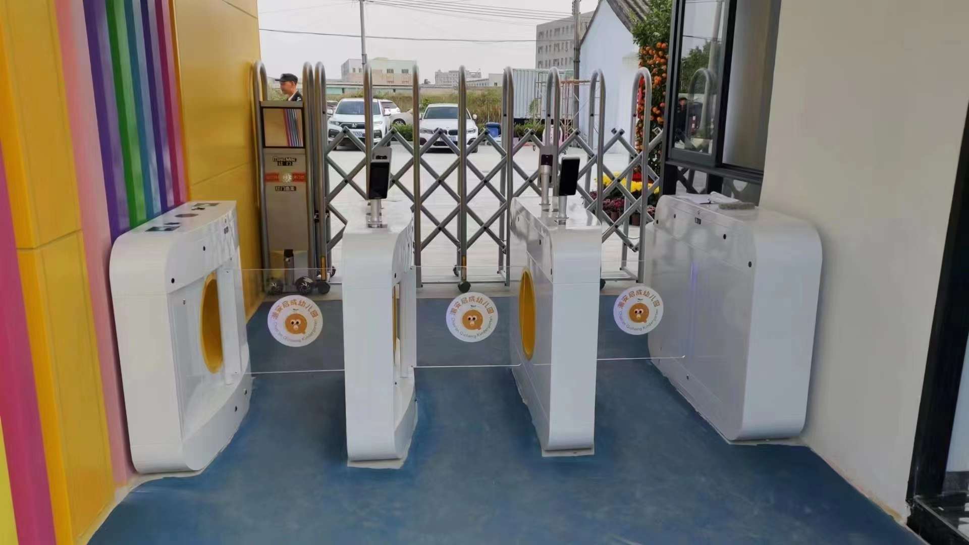 如何选择优质的通道闸闸机厂家_产品_服务_价格