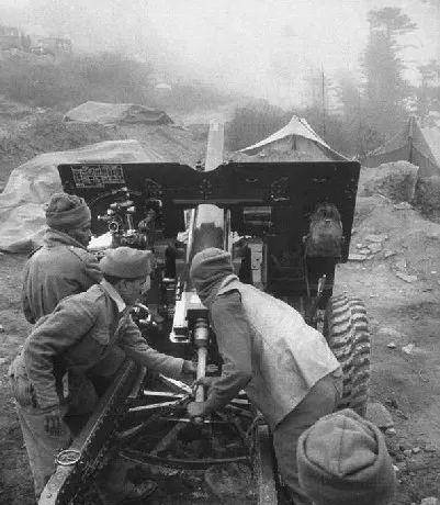 原创1962年印度到底有多不经打三个战士追着印军一个炮兵营满山跑