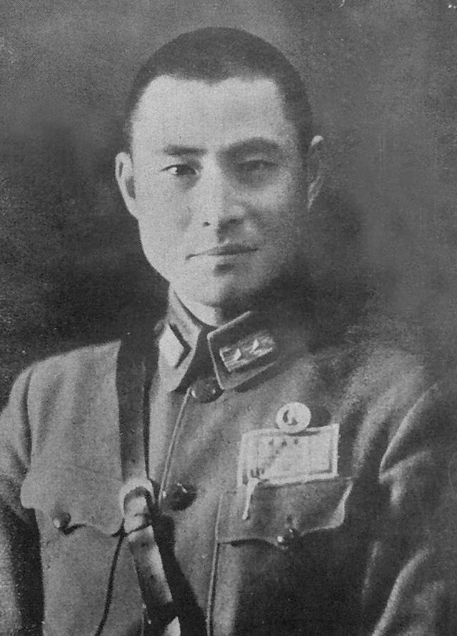 原创他是国军战犯出狱后到方志敏墓前三鞠躬方大哥我对不起您啊