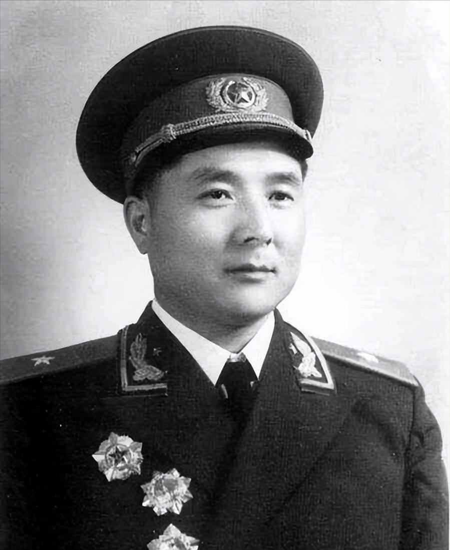 原创75年向守志突然接到一个电话叶帅说了明天去二炮上班当司令员