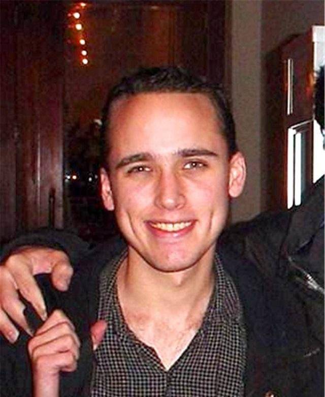 原创为反抗美国霸凌林勇带领八万黑客怒将国旗插到白宫官网