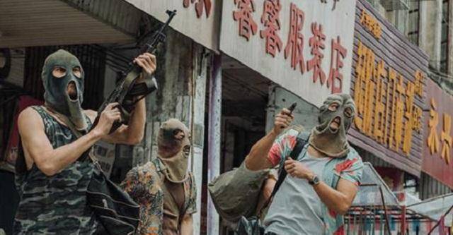 经过了一个多月摸点排查后,张君团伙在这天的晚上7点左右闯进了武汉