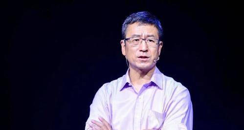 原创王朔评白岩松自以为的真诚不过是骨子里的做作没有过人见解