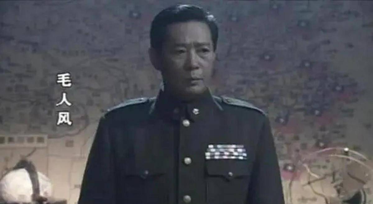在毛人凤坐稳了保密局局长的位置后,他将向影心送进了精神病院,一是
