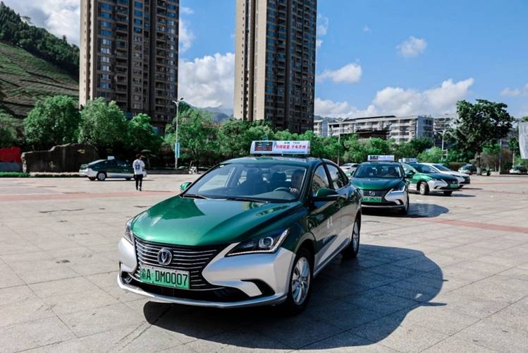 开州区出租车广告对市民购买行为有影响吗?你会被影响吗?