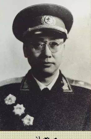 原创范纪曼堪比风筝的潜伏者曾任毛人凤上司临刑前用一木板逃脱