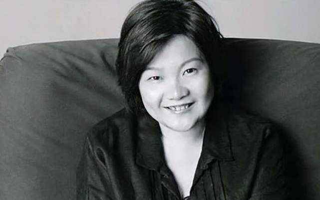 原创京圈痞女洪晃因一辆车怒甩陈凯歌4婚3离后终获幸福