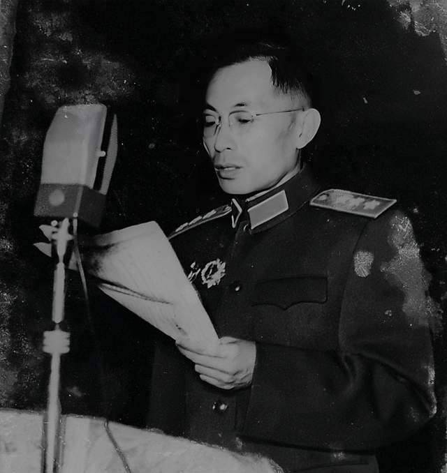 原创叶飞下令炮击英舰事后与陶勇建立攻守同盟英国人先开的炮