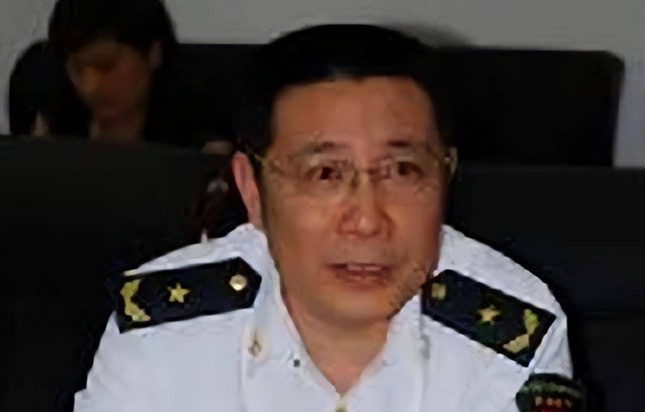 冯玉祥去世后,儿子成少将,还是84年国庆阅兵方队领队_李德全_冯洪达