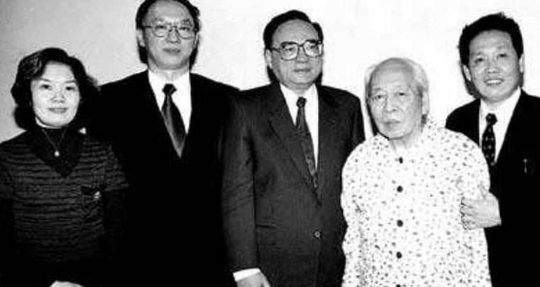 原创吴祖光与吕恩一个钟情梨园一个留恋影院5年婚姻一别两宽