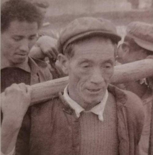 原创柴云振两次逃出敌军只身歼敌百人战后失踪数十年的特等功臣