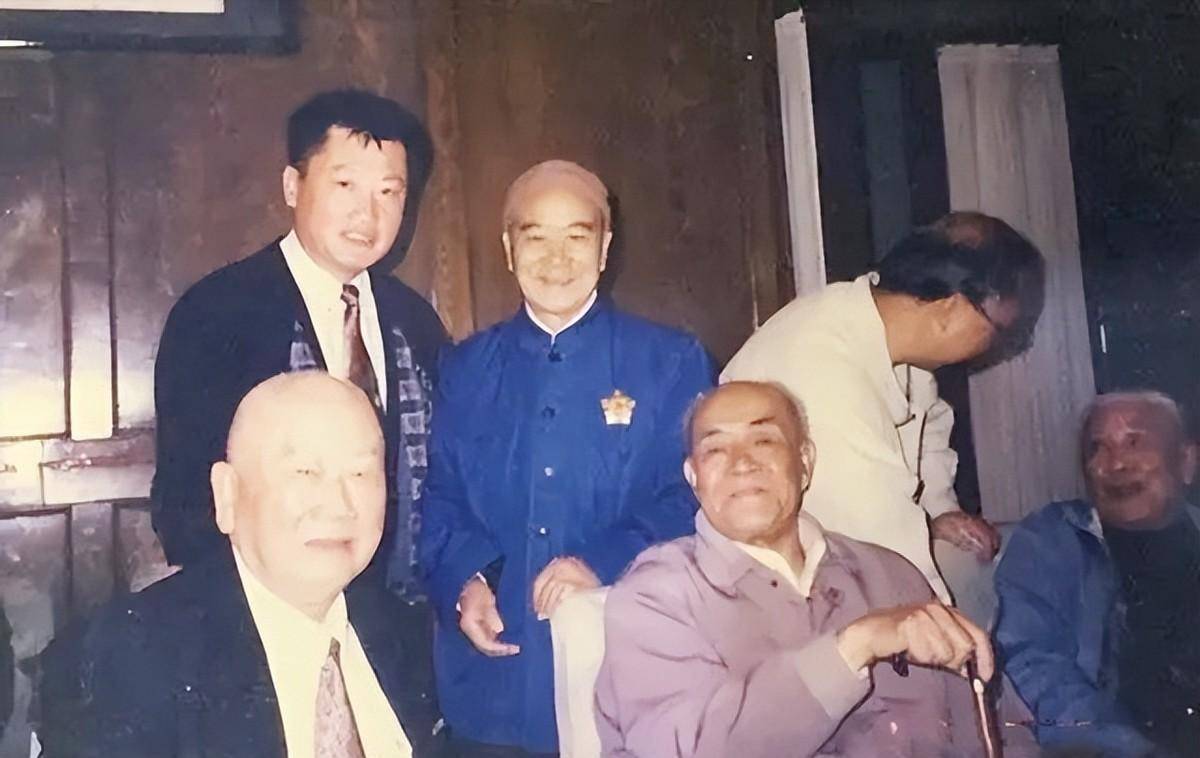 突击队长廖大珠是江西高安人,他留下的生平资料不多,可以确认的是