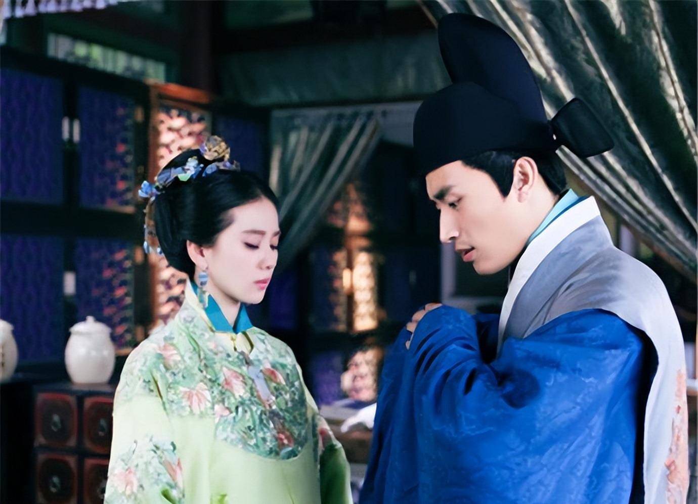 原创从明清服饰的对比看审美取向的演变