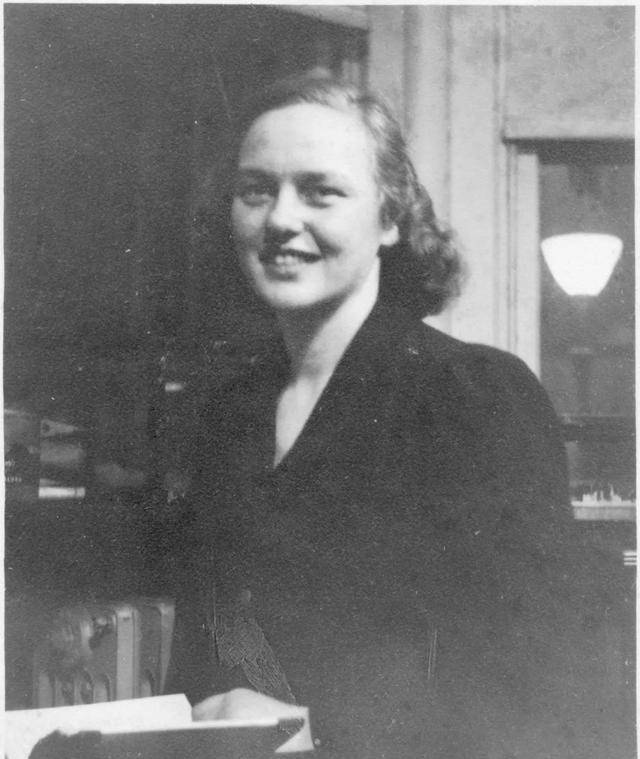 首张绿卡获得者寒春:27岁前在美造核弹,27岁后却甘愿为中国养牛_辛顿