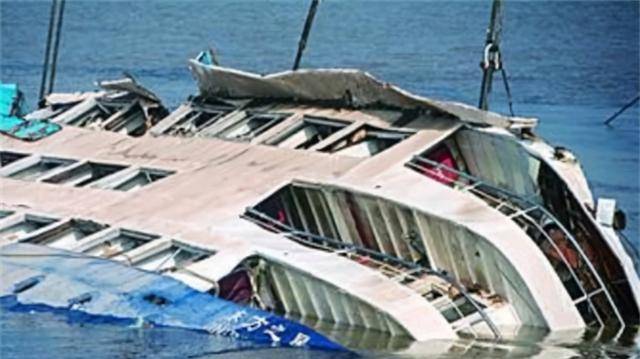 惨烈的儿童节:长江游轮沉船事件纪实,442人遇难,仅12人幸存_张辉_事故