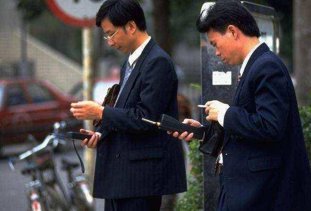 原创原创1995年番禺大劫案头号主犯潜逃云南娶妻生子因同伙自首暴露