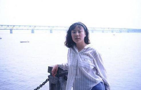 历史上"最残忍"的案件:"清华最完美"女生朱令,惨遭2次毒手_孙维_女孩