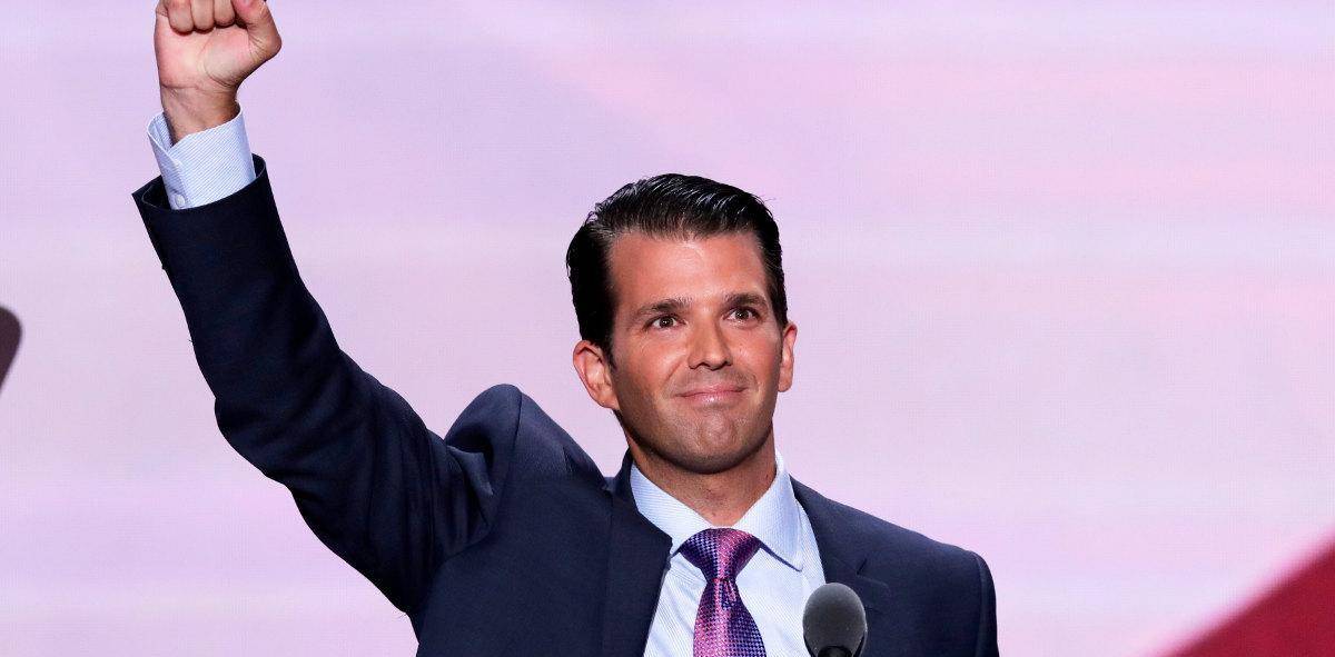 媒体针对此事大肆渲染,认为小特朗普跟此事也有关联.