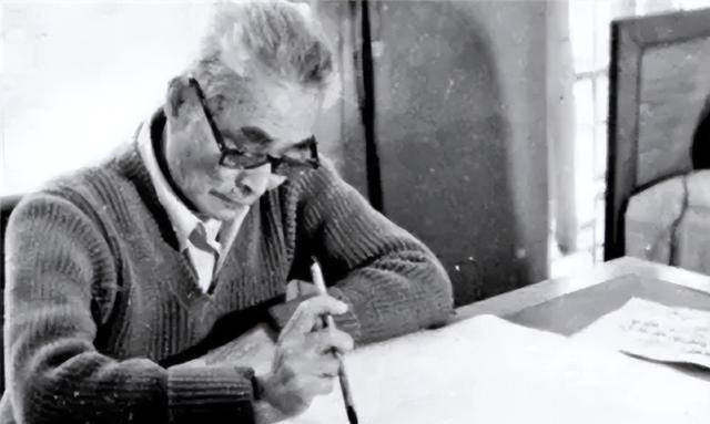 27年,竟换来一声"滚";得知儿子喜讯那天,她绝望自尽_黄维_蔡若曙_改造