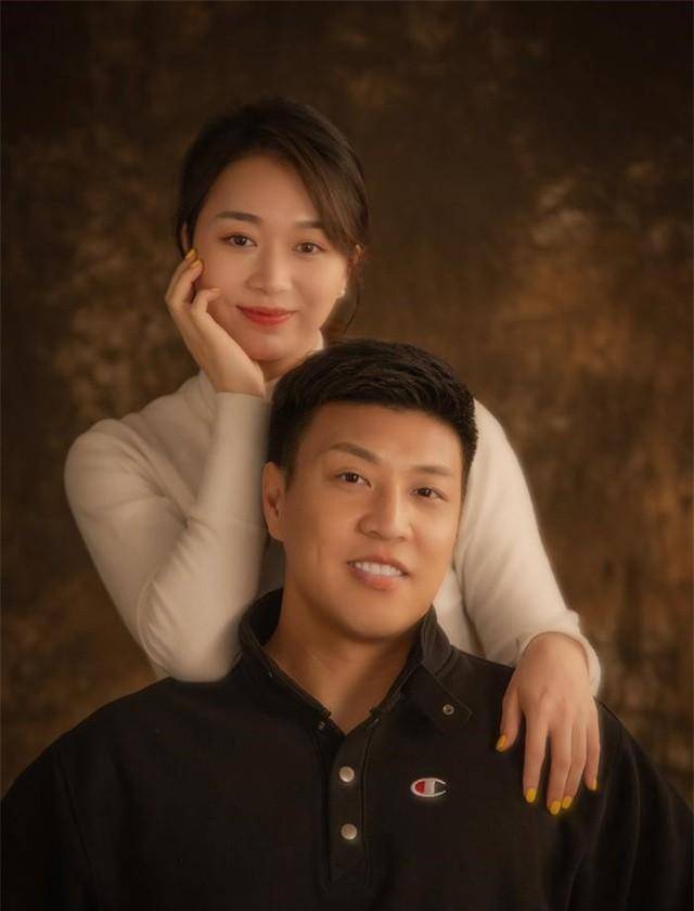 原创31岁奥运冠军近况再穿体操服退役后成女神1米9老公黝黑健硕