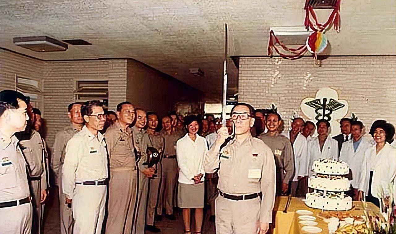 原创李登辉关键时刻跳脚阻止两蒋安葬大陆11年后撇清又不是葬我