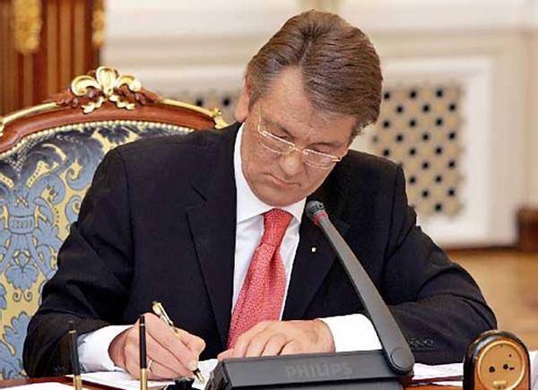 原创原创尤先科大力推行全盘西化成为乌克兰难以治愈的伤疤