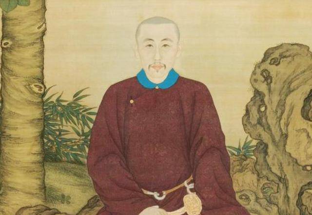 清朝时期文人在中央内府修书机构中起到了什么样的作用