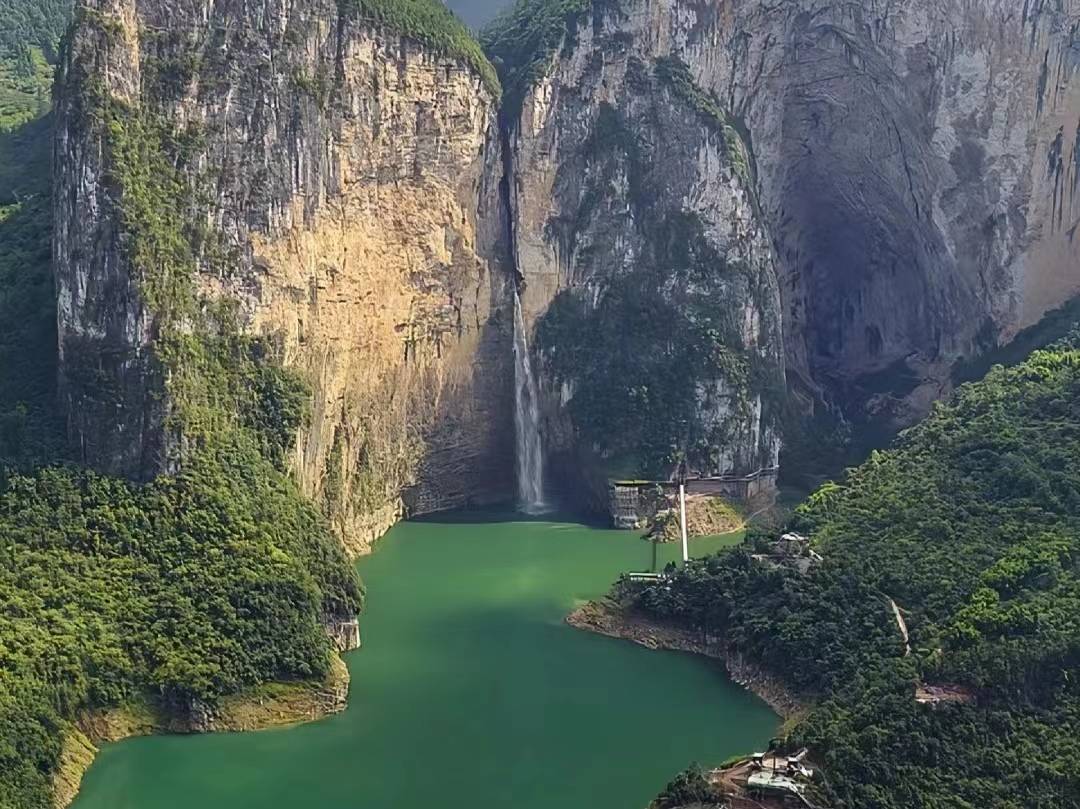 湖北恩施旅游5日游当地团必玩景点湖北恩施旅游五日游当地团攻略费用