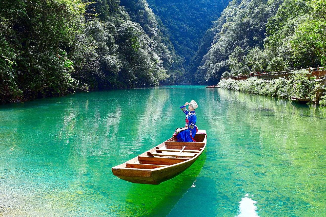 精心规划行程,畅游恩施无遗憾恩施拥有众多令人陶醉的景点,其中最著名