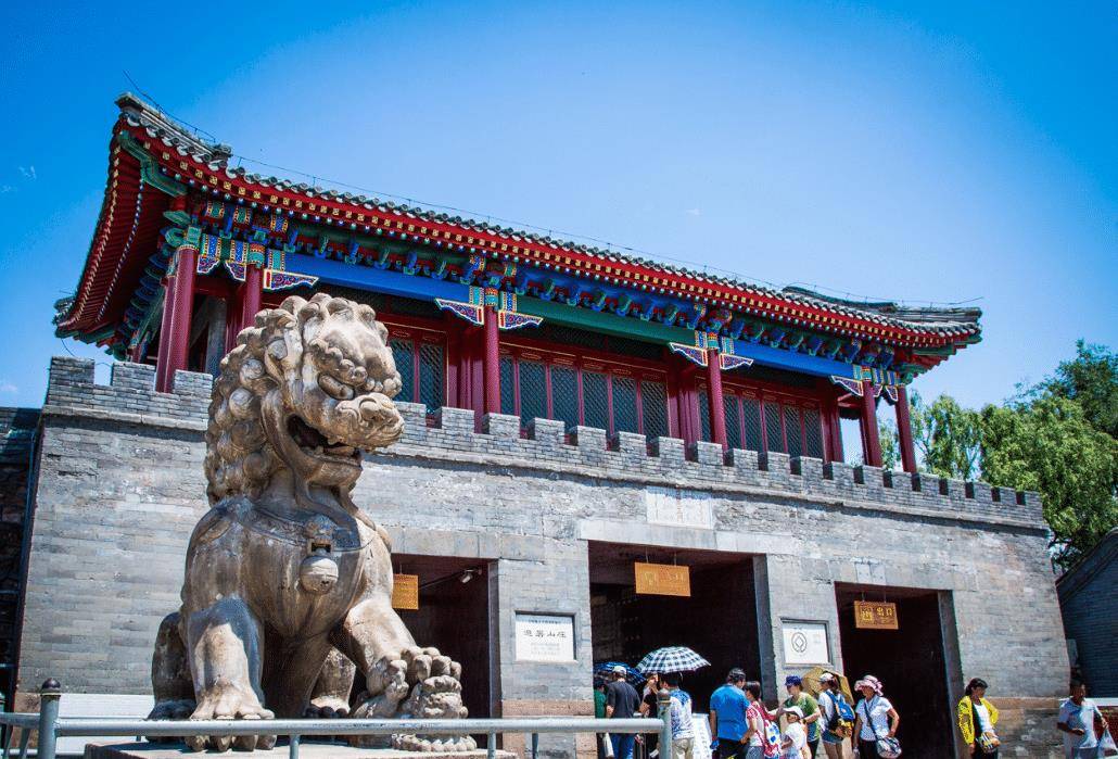 清朝花了89年才修建完避暑山庄,真的是避暑这么简单吗?并不是_宫殿_公