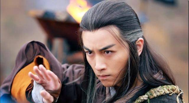 杨过用玄铁重剑就能打败郭靖为何他非要弃剑练掌原因如你所料