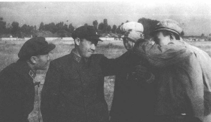 原创原创刘亚楼识人之道和军长外出游玩暗地派人突击检查部队