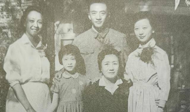 原创董竹君的贵人李崇高他资助开办锦江饭店晚年她却因他吃尽苦头