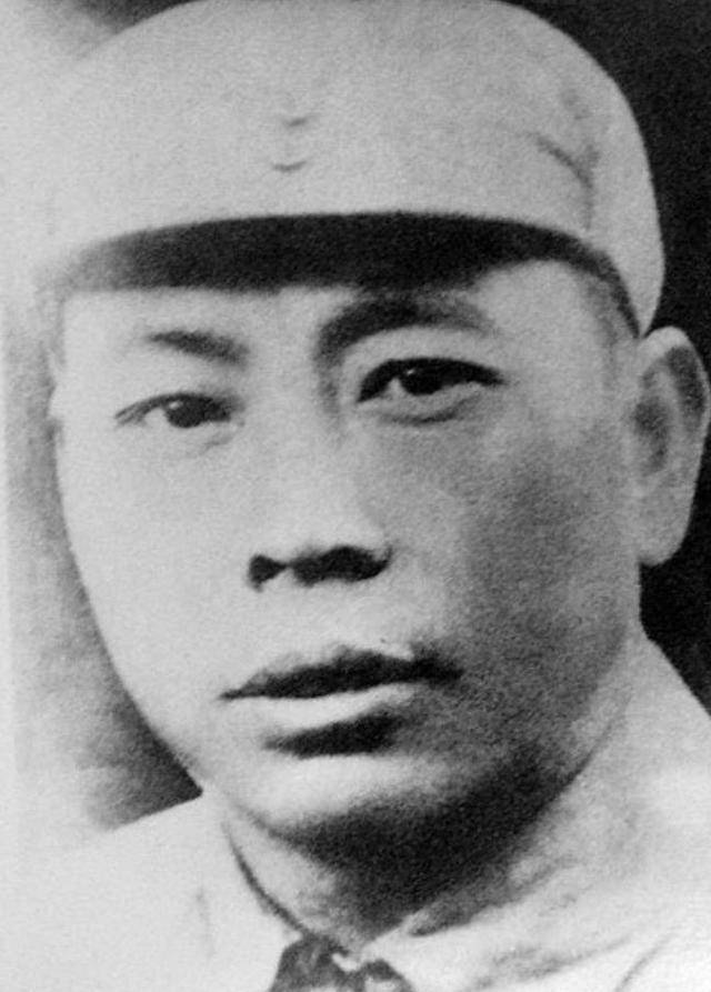 为了谈判顺利进行,赵保原被赶出会场,正气凛然的辛冠吾成了赵保原的