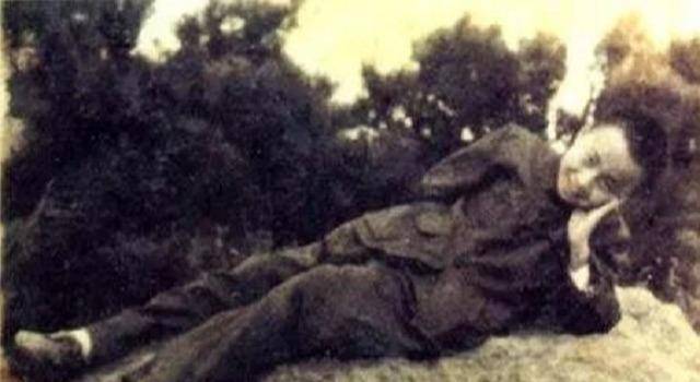 原创海子生活和爱情留不住他北大毕业9年卧轨离世留下9字遗言