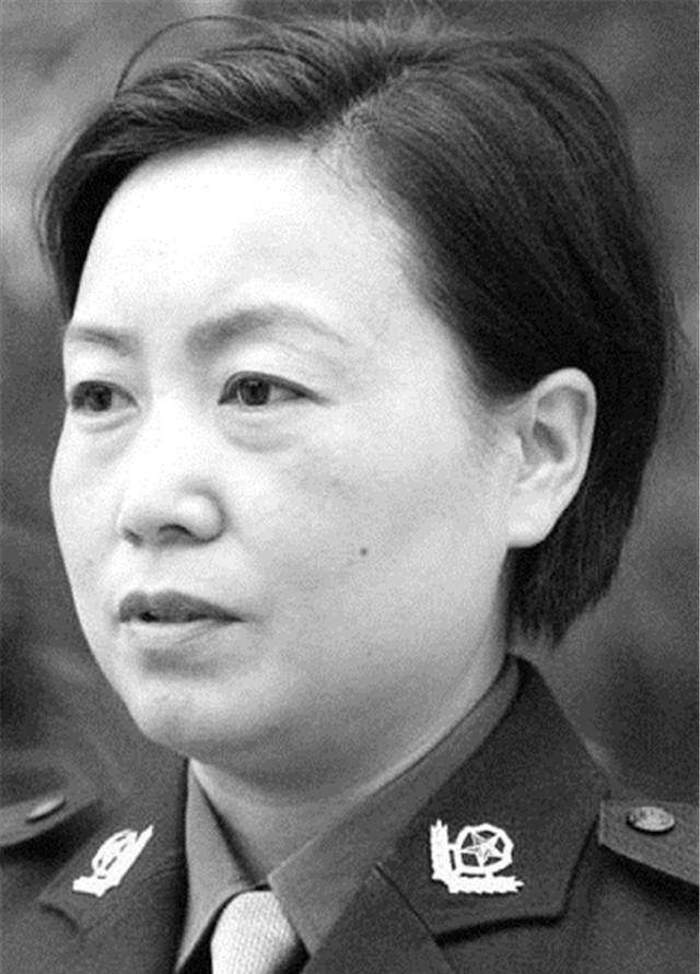 这样一位优秀的警察,这样一位工作认真,待人友善的公安局长就这样离去