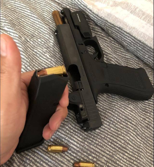 而是在于子弹进入人体之后的翻滚对人体的伤害