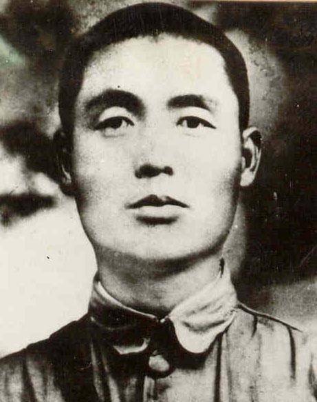 董振堂死后被割头示众长子亦烈士次子91岁找到其头颅下落