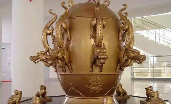 张衡在1800年前所发明地动仪能不能测地震呢为何被教科书删了