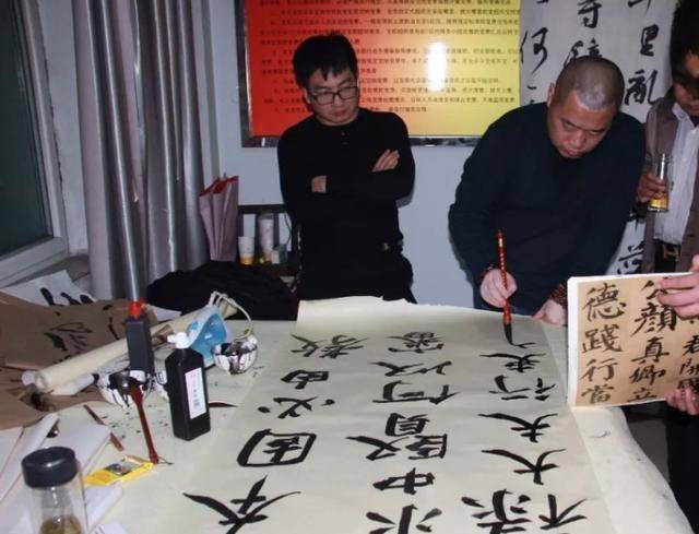 书法家栾金广唯一一位凭6个大字连续入选4届兰亭奖笔笔惊艳